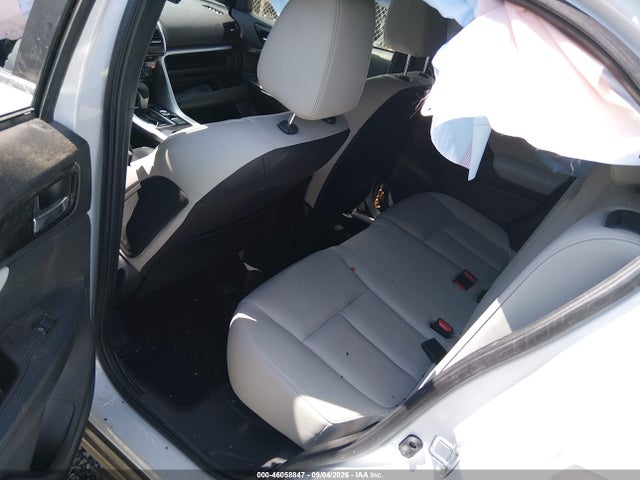 2024 Mitsubishi Eclipse Cross Sel S-awc მანქანა იყიდება აუქციონზე, vin: JA4ATWAA5RZ064852, აუქციონის ნომერი: 46058847