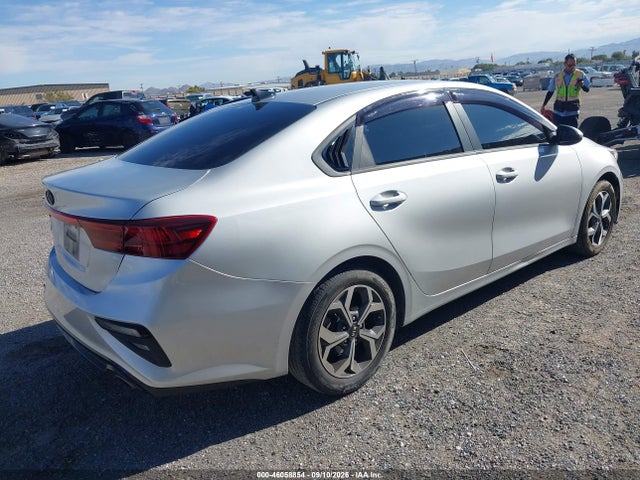 KIA Forte Lxs 2021 3KPF24AD1ME402863 Image 4