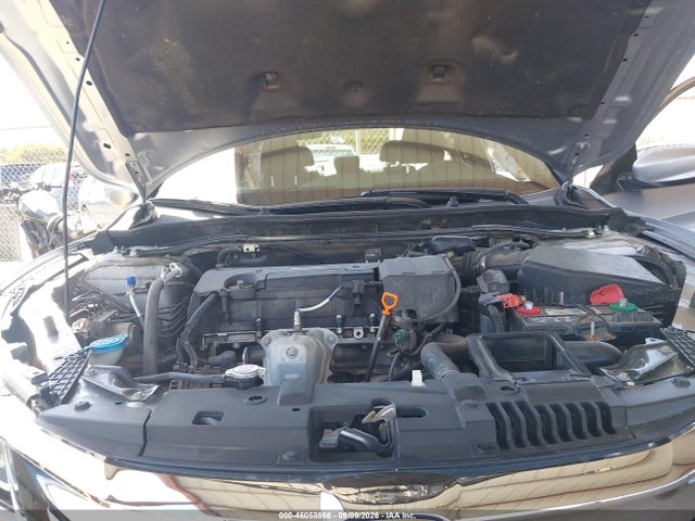 46058866 :رقم المزاد ، 1HGCR2F54HA156521 vin ، 2017 Honda Accord Sport مزاد بيع