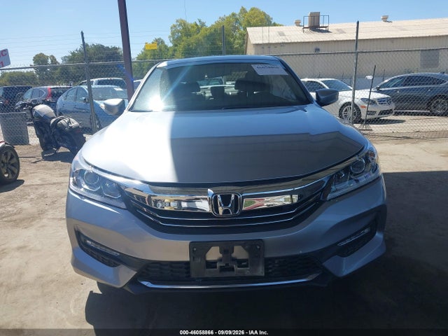 46058866 :رقم المزاد ، 1HGCR2F54HA156521 vin ، 2017 Honda Accord Sport مزاد بيع