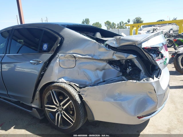 46058866 :رقم المزاد ، 1HGCR2F54HA156521 vin ، 2017 Honda Accord Sport مزاد بيع