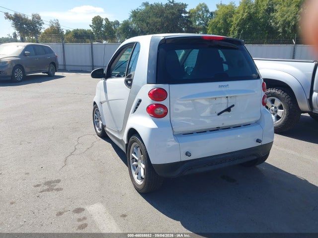 Smart Fortwo Passion/pure 2014 WMEEJ3BA7EK730267 Image 3