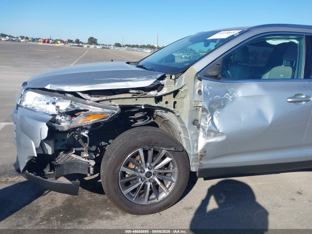 Продажа на аукционе авто 2019 Toyota Highlander Xle, vin: 5TDKZRFH1KS573554, номер лота: 46058895
