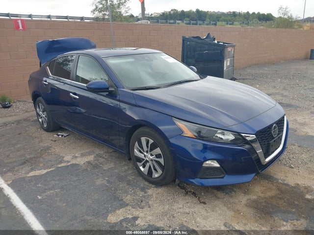 46058897 :رقم المزاد ، 1N4BL4BV9NN339680 vin ، 2022 Nissan Altima S Fwd مزاد بيع