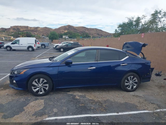 46058897 :رقم المزاد ، 1N4BL4BV9NN339680 vin ، 2022 Nissan Altima S Fwd مزاد بيع