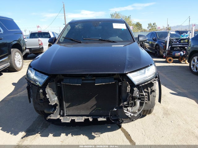 WA1LHAF78JD028827 Audi Q7 2.0t Premium