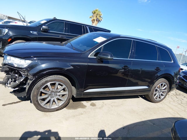 WA1LHAF78JD028827 Audi Q7 2.0t Premium