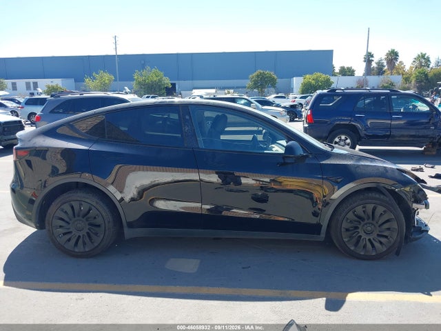 Продажа на аукционе авто 2023 Tesla Model Y Awd/long Range Dual Motor All-wheel Drive, vin: 7SAYGDEE8PF919589, номер лота: 46058932