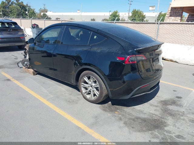 Продажа на аукционе авто 2023 Tesla Model Y Awd/long Range Dual Motor All-wheel Drive, vin: 7SAYGDEE8PF919589, номер лота: 46058932