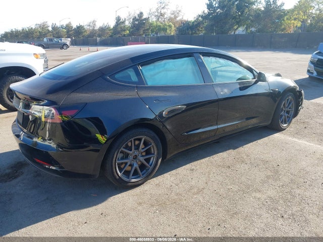 Tesla Model 3 Rear-wheel Drive 2022 5YJ3E1EA6NF169857 Image 4