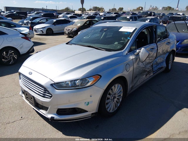 2014 Ford Fusion Energi Titanium მანქანა იყიდება აუქციონზე, vin: 3FA6P0SU8ER316586, აუქციონის ნომერი: 46058946