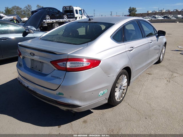 2014 Ford Fusion Energi Titanium მანქანა იყიდება აუქციონზე, vin: 3FA6P0SU8ER316586, აუქციონის ნომერი: 46058946