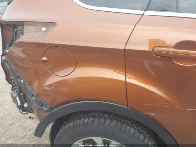Продажа на аукционе авто 2017 Ford Escape Se, vin: 1FMCU9GD9HUA62561, номер лота: 46059022