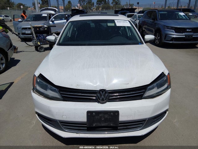 2013 Volkswagen Jetta 2.5l Se მანქანა იყიდება აუქციონზე, vin: 3VWDP7AJ0DM423139, აუქციონის ნომერი: 46059034