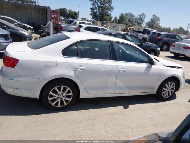 2013 Volkswagen Jetta 2.5l Se მანქანა იყიდება აუქციონზე, vin: 3VWDP7AJ0DM423139, აუქციონის ნომერი: 46059034
