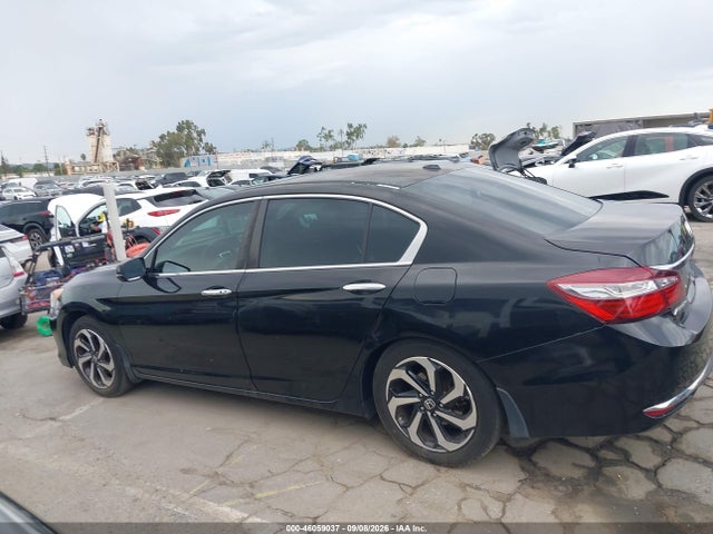 46059037 :رقم المزاد ، 1HGCR2F76HA203128 vin ، 2017 Honda Accord Ex مزاد بيع