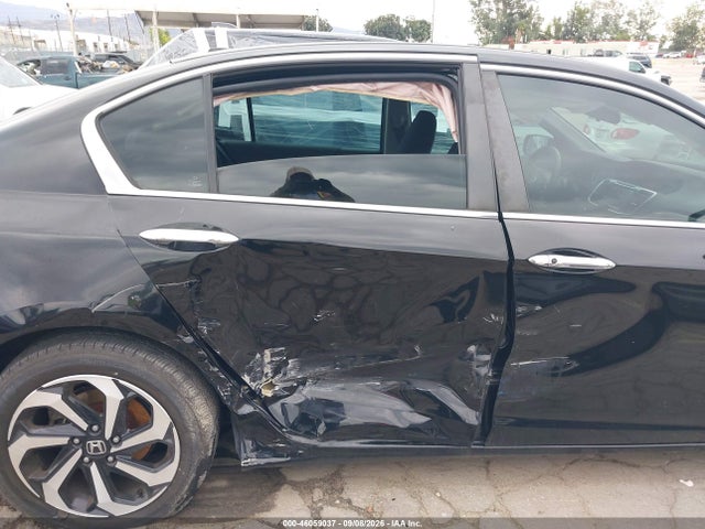 46059037 :رقم المزاد ، 1HGCR2F76HA203128 vin ، 2017 Honda Accord Ex مزاد بيع
