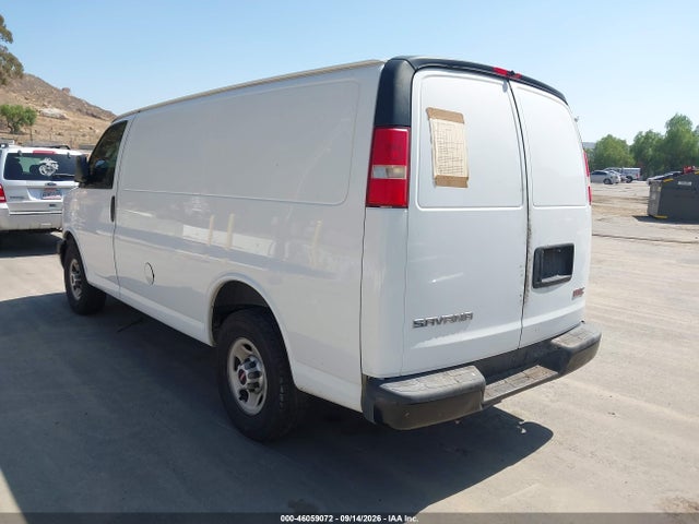 GMC Savana 2500 Work Van 2017 1GTW7AFF1H1107782 Image 3