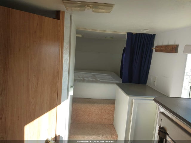 Продаж на аукціоні авто 1997 Coachmen 5th Wheel, vin: 1TC3B0947VG004935, номер лоту: 46059078