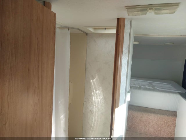 Продаж на аукціоні авто 1997 Coachmen 5th Wheel, vin: 1TC3B0947VG004935, номер лоту: 46059078