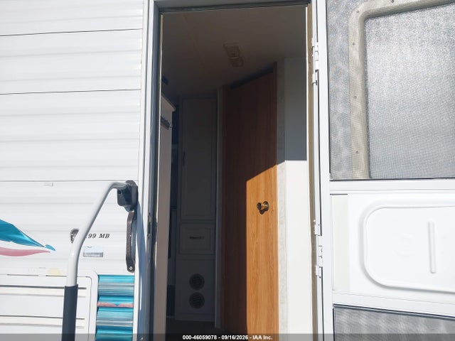 Продаж на аукціоні авто 1997 Coachmen 5th Wheel, vin: 1TC3B0947VG004935, номер лоту: 46059078