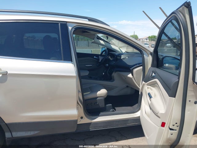 Ford ESCAPE SE 2017 1FMCU0G97HUE55014 Image 5
