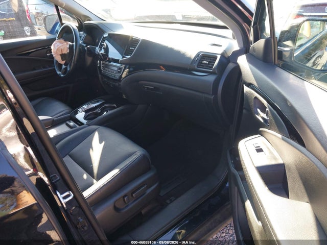 Продаж на аукціоні авто 2021 Honda Pilot Awd Touring 8 Passenger, vin: 5FNYF6H95MB053971, номер лоту: 46059106