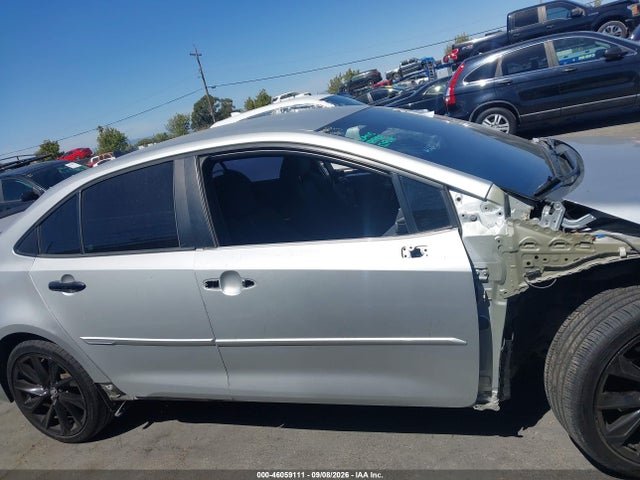 2020 Toyota Corolla Se Nightshade Edition მანქანა იყიდება აუქციონზე, vin: 5YFS4RCE1LP047945, აუქციონის ნომერი: 46059111