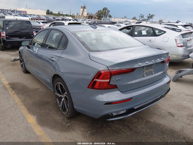Volvo S60 B5 Core Dark Theme 2024 7JRL12FK1RG321422 Image 3