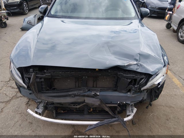 Volvo S60 B5 Core Dark Theme 2024 7JRL12FK1RG321422 Image 6