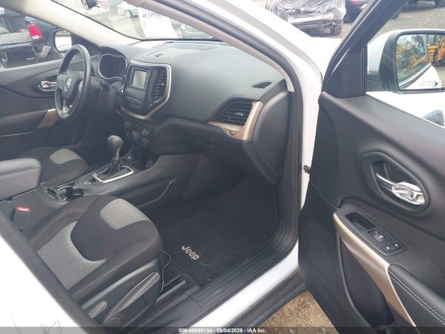 2018 Jeep Cherokee Latitude 4x4 მანქანა იყიდება აუქციონზე, vin: 1C4PJMCB5JD528658, აუქციონის ნომერი: 46059134