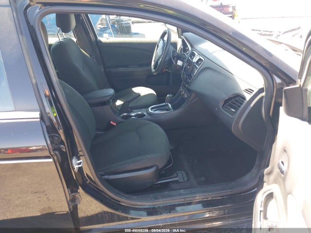 2012 Chrysler 200 Lx მანქანა იყიდება აუქციონზე, vin: 1C3CCBAB2CN166886, აუქციონის ნომერი: 46059256
