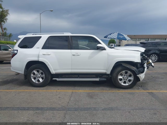 Toyota 4RUNNER SR5 2015 JTEZU5JR0F5102010 Image 14