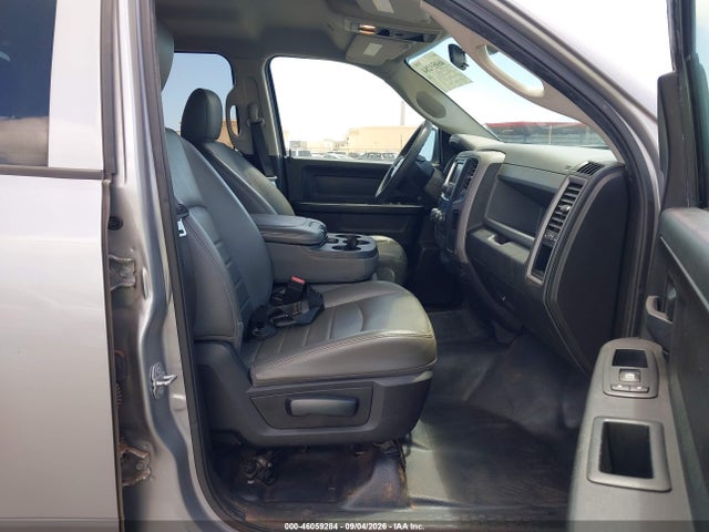 2019 Ram 1500 Classic Tradesman  4x4 5'7 Box მანქანა იყიდება აუქციონზე, vin: 1C6RR7KG0KS658626, აუქციონის ნომერი: 46059284