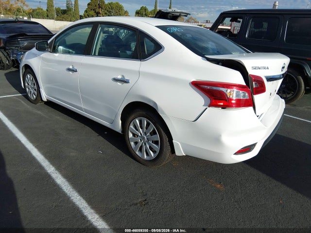 2018 Nissan Sentra S მანქანა იყიდება აუქციონზე, vin: 3N1AB7AP5JY345134, აუქციონის ნომერი: 46059350