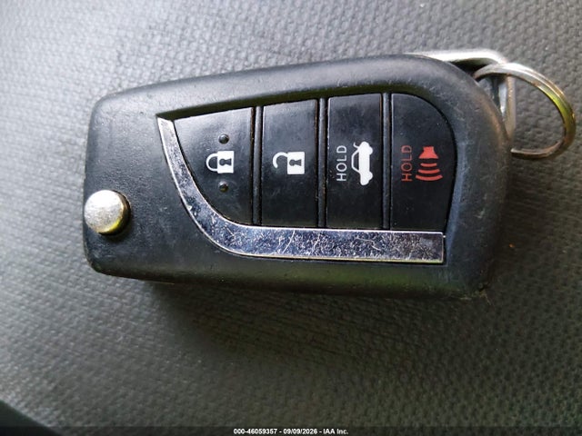 JTDEPRAE1LJ018215 Toyota COROLLA LE