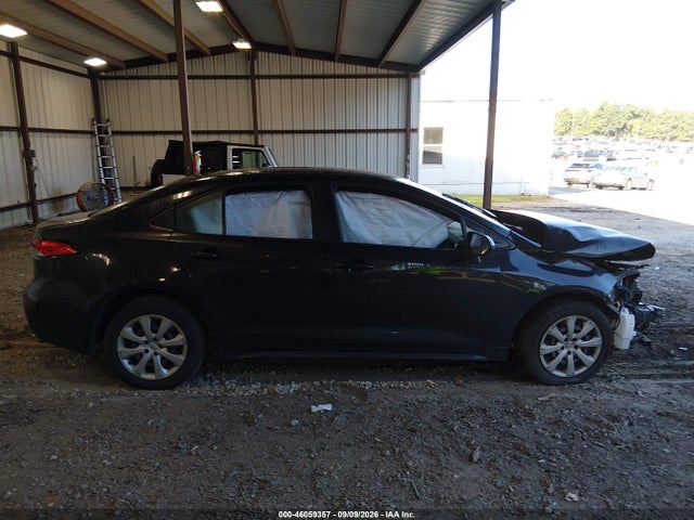 JTDEPRAE1LJ018215 Toyota COROLLA LE