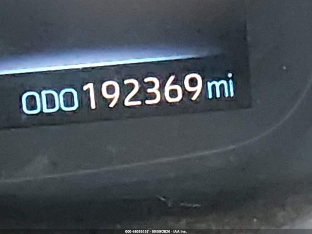 JTDEPRAE1LJ018215 Toyota COROLLA LE