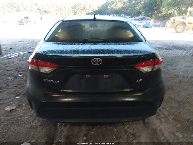 JTDEPRAE1LJ018215 Toyota COROLLA LE