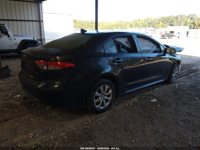 JTDEPRAE1LJ018215 Toyota COROLLA LE