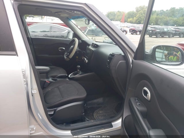 Продажа на аукционе авто 2017 Kia Soul, vin: KNDJN2A27H7488593, номер лота: 46059385