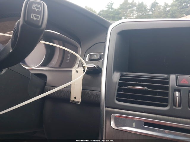 Volvo Xc60 T5 Premier 2016 YV4612RK3G2872532 Image 11