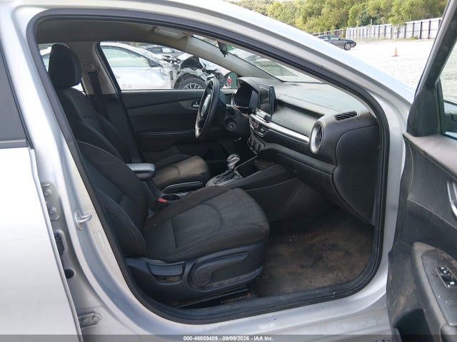 Продажа на аукционе авто 2021 Kia Forte Lxs, vin: 3KPF24AD8ME379131, номер лота: 46059409