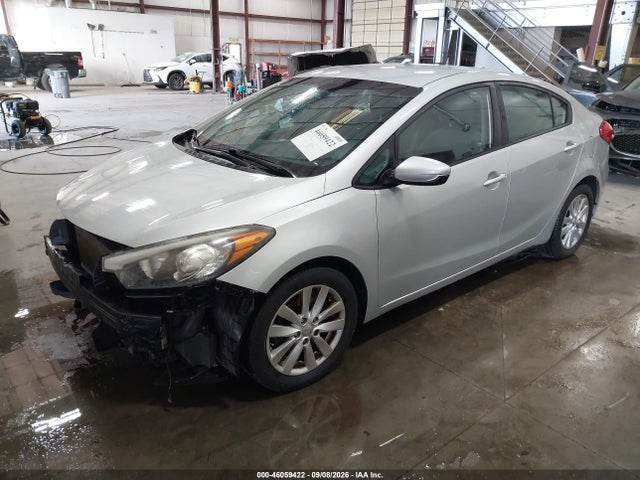 KIA FORTE LX 2016 KNAFX4A69G5446612 Image 2
