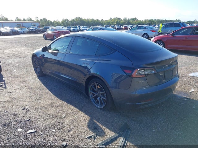 Tesla Model 3 Standard Range Plus Rear-wheel Drive 2021 5YJ3E1EA9MF086017 Image 3