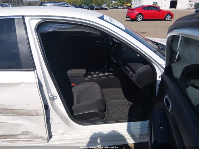 2HGFE2F28NH532570 Honda Civic Lx