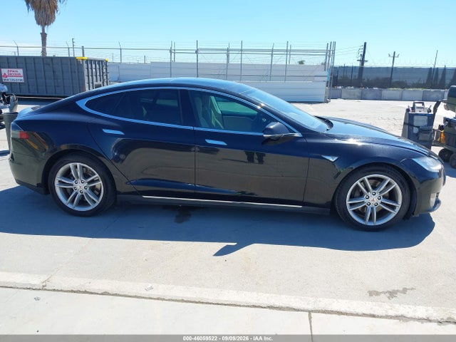Tesla Model S 60d/70d/75d/85d/90d 2016 5YJSA1E27GF122081 Image 13