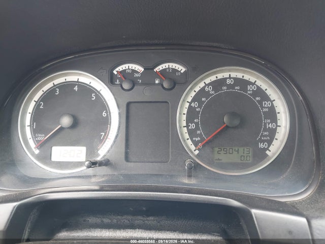 2004 Volkswagen Jetta Gli 1.8t/gls 1.8t მანქანა იყიდება აუქციონზე, vin: 3VWSE69M14M047153, აუქციონის ნომერი: 46059568