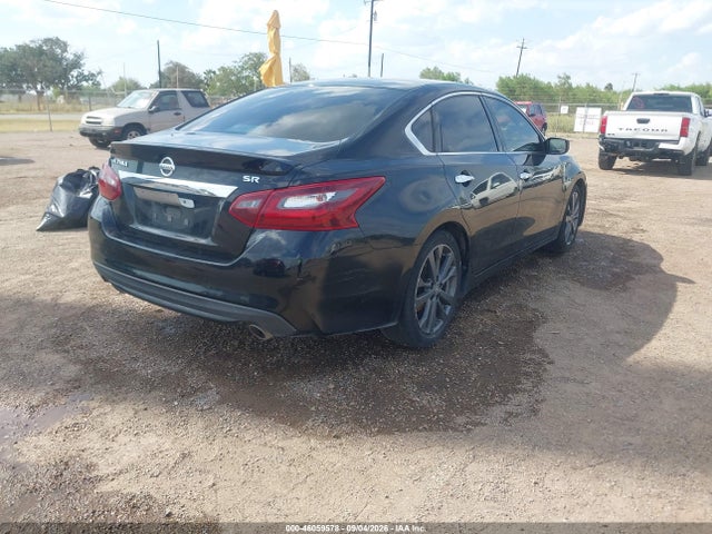 2017 Nissan Altima 2.5 Sr მანქანა იყიდება აუქციონზე, vin: 1N4AL3APXHC153879, აუქციონის ნომერი: 46059578