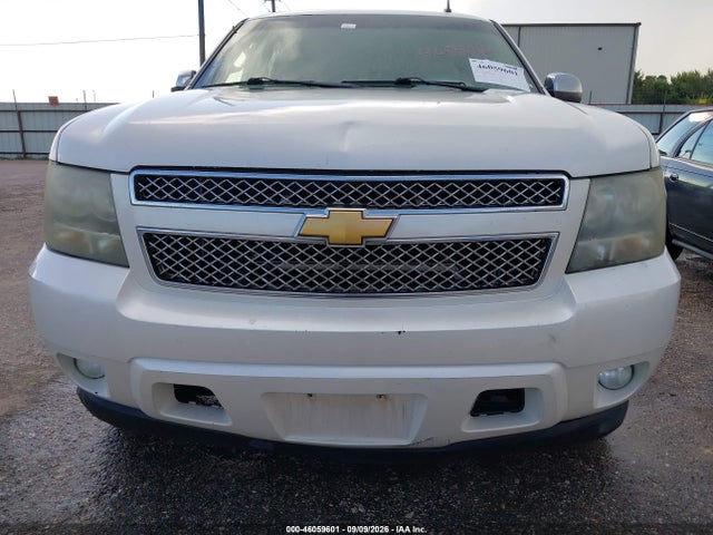 46059601 :رقم المزاد ، 1GNUCCE05AR282627 vin ، 2010 Chevrolet Tahoe Ltz مزاد بيع